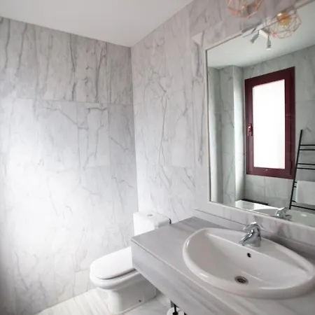Private Pool Luxurious With Mountain Views וילה אסטפונה